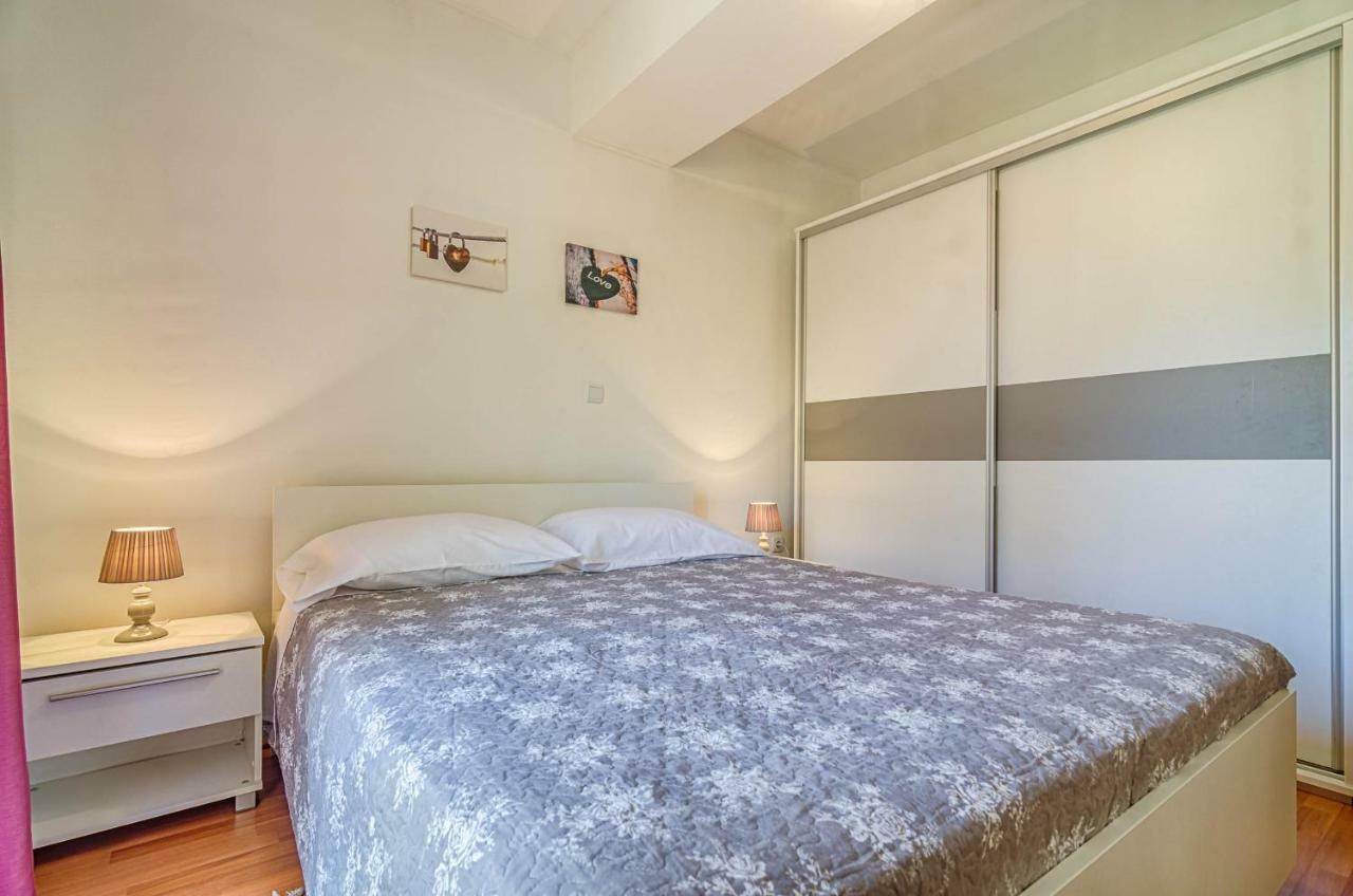 Apartmani Prodan 2 Fažana Exterior foto